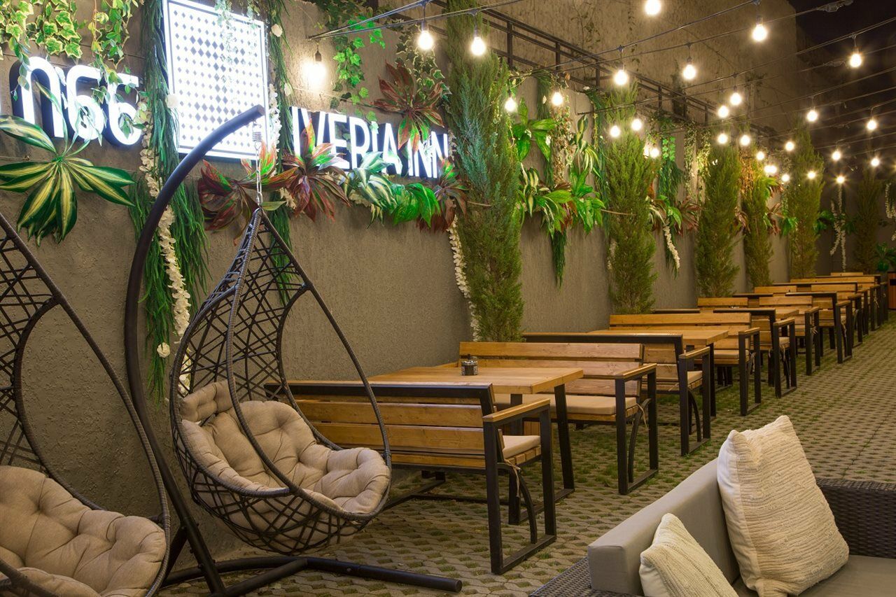 Hotel Iveria 4*